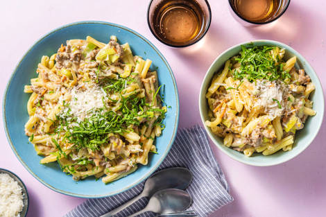 Strozzapreti! Pasta mit heller Bolognese