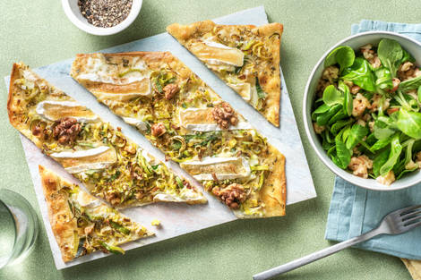 Flammkuchen mit Camembert