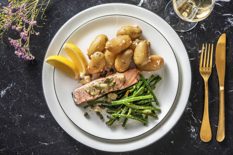 Gepocheerde zalmfilet met geroosterde sperziebonen