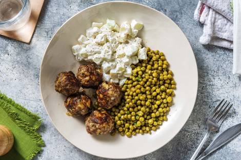 Käsige Hackbällchen mit Rahmkohlrabi