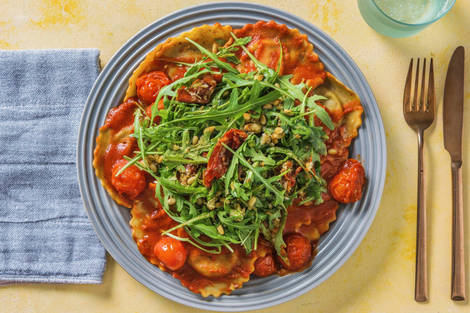 Maxi-Tortelli mit frischen Kirschtomaten