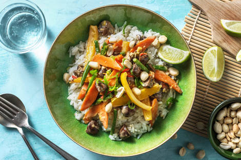 Stir Fry! Gebratenes Gemüse mit Erdnusssoße