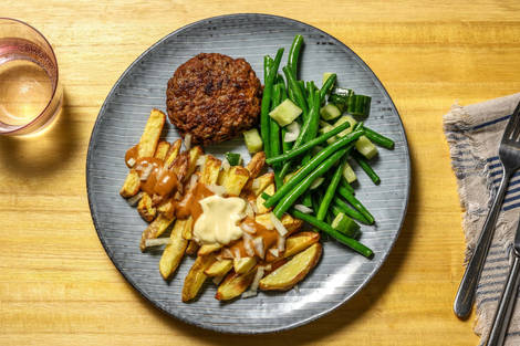 Patatje oorlog met hamburger