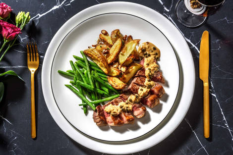 Strip-Loin-Steak mit grünem Pfefferrahm