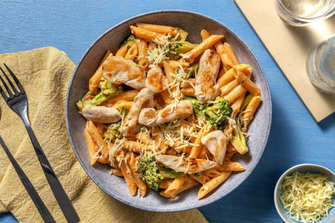 Penne mit Hähnchen und Brokkoli
