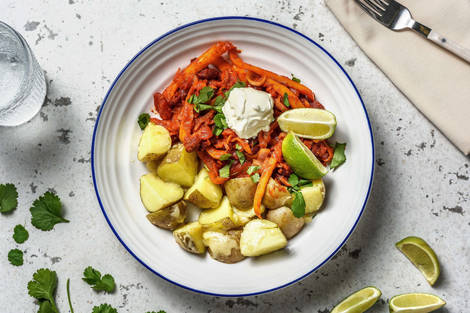 Chili sin carne met cheddar-aardappelen