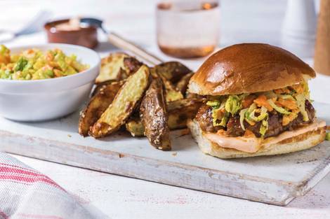 Honig-Teriyaki-Burger mit scharfer Mayo