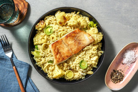 Filet de perche du Nil en sauce au lait de coco et légumes