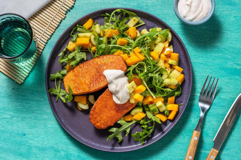 Mango-Gurken-Salat mit Ofen-Süßkartoffel