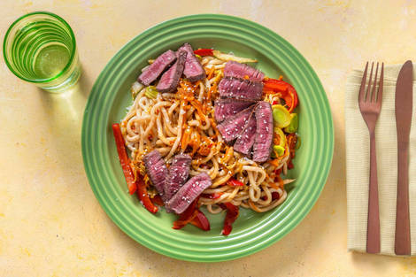 Kogelbiefstukreepjes met verse udonnoedels