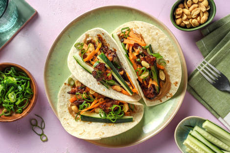 Mini-tortillas garnies de poulet glacé à la sauce hoisin