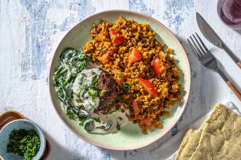 Rinderbouletten mit Rahmspinat und Linsen