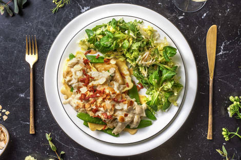 Verse ravioli met spek en venkel-geitenkaassaus