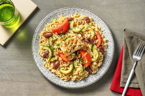 Griechischer Orzo-Salat mit Kalamata-Oliven