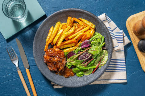 Duitse biefstuk met uienjus en sperziebonensalade