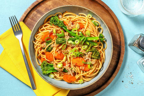 Chow Mein! Gebratene Nudeln mit Brokkolini