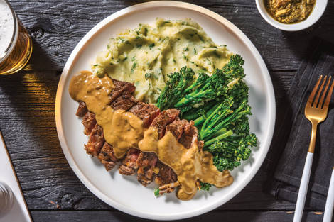 Seared Steak & Creamy Peppercorn Sauce