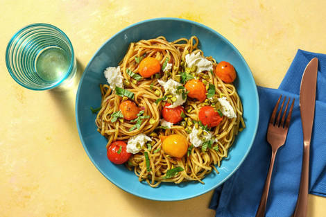 Pasta Bufala! mit Pistaziencrumble & Mozzarella