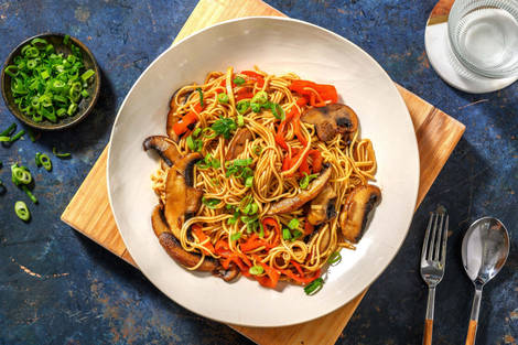 Yakisomen! Fadennudeln mit Portobello