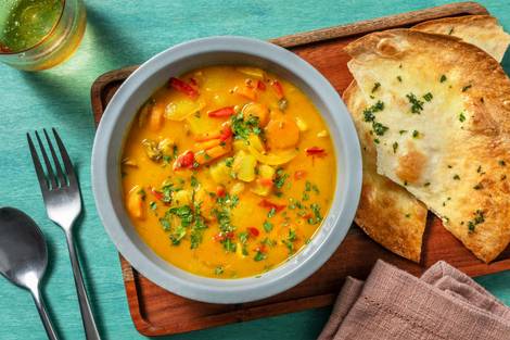 Goldenes Curry mit buntem Gemüse