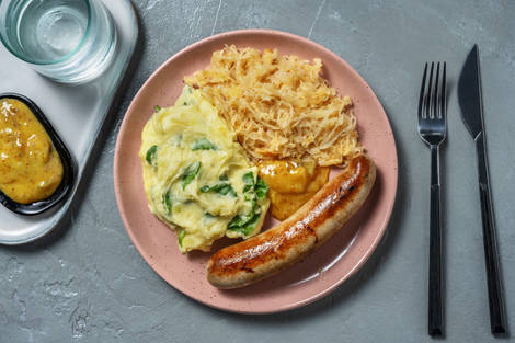 Thüringer Rostbratwurst mit Apfel-Sauerkraut