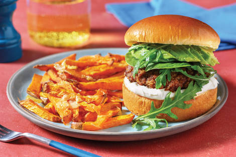 Classic Beef & Avocado Burger 