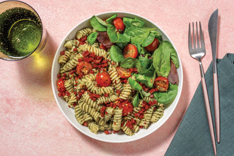 Plant-Based Pesto Fusilli & Crispy Bac'n
