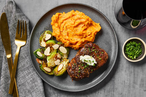 Peppercorn-Crusted Beef Tenderloin