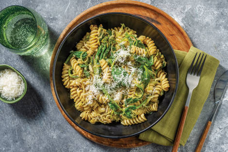 Basil Pesto Chicken & Greens Fusilli