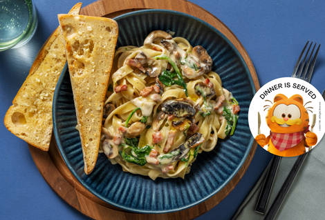 Hearty Bacon & Mushroom Fettuccine Boscaiola