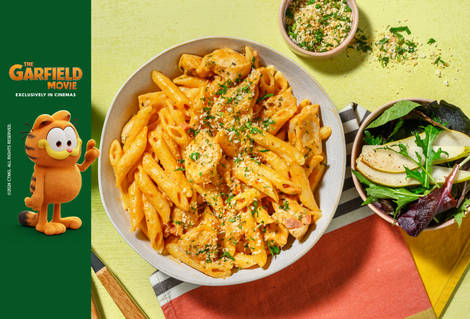 Rustic Chicken & Bacon Red Pesto Penne