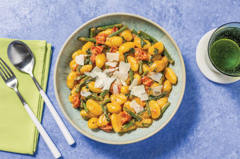 Homestyle One-Pan Creamy Bacon Gnocchi