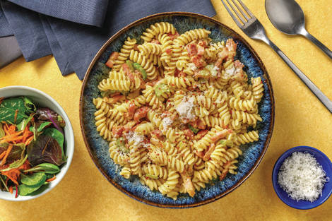 Creamy Chicken & Bacon Pesto Fusilli
