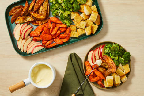 Cheddar-Mozz Fondue Board