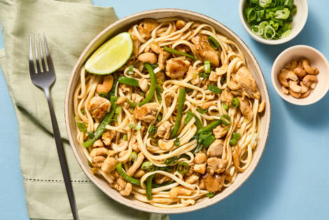 Spicy Cashew Chicken Lo Mein
