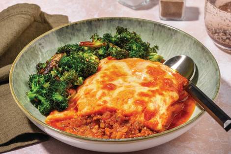 Cheesy Beef & Thyme Pie