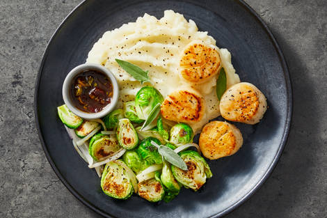 Scallops with Orange-Cranberry Gastrique