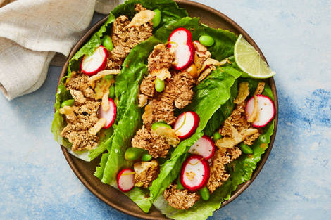 Creamy Green Curry Turkey Lettuce Wraps