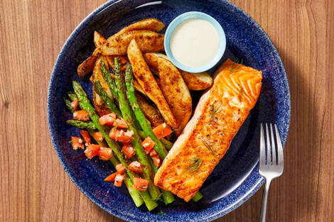 Seared Salmon & Tomato-Dill Relish