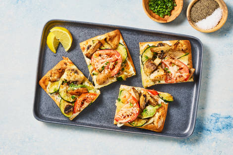 Cheesy Chicken & Mushroom Flatbreads 