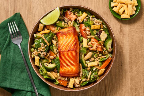 Spicy Thai-Style Salmon & Grain Salad