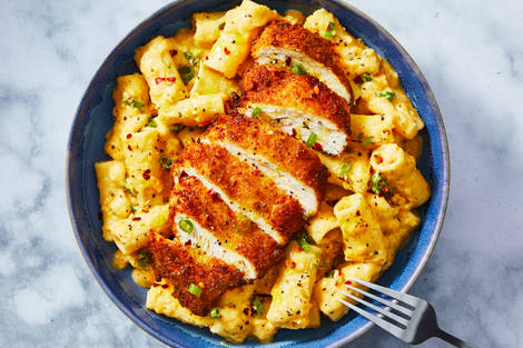 Tini's Crispy Chicken Cutlets & Rigatoni