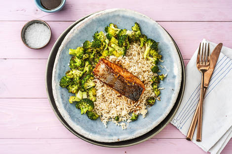 Saumon mariné au soja & éclats de gingembre