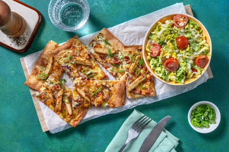 Flammkuchen mit Bärlauchschmand & Hähnchen