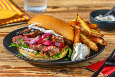 Saftig steak burger og peberaioli