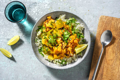 Kaeng Phet Phak: curry rojo de salmón y coliflor