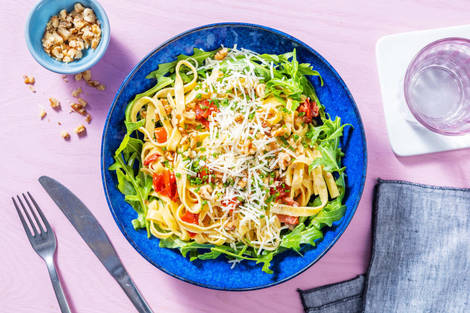 Tagliatelle, crème de pecorino & noix