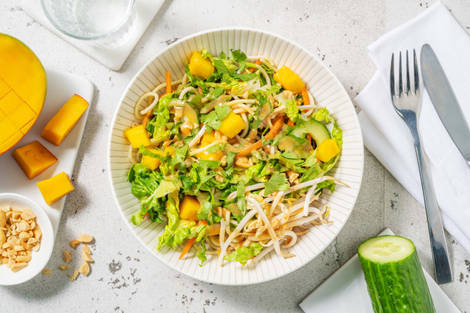 Salade de nouilles thaï à la mangue