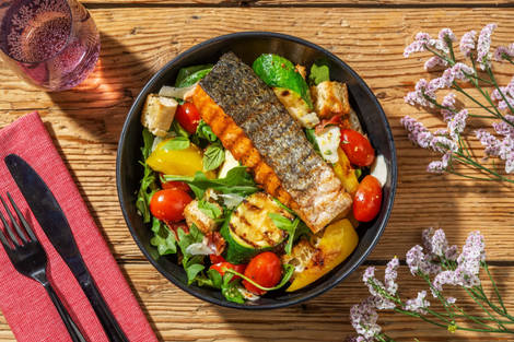 Grillad lax och honung- och senapsdressing