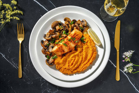 Lachsfilet auf Ingwer-Miso-Süßkartoffelpürree